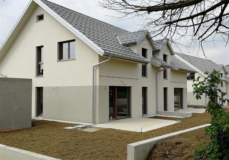 Novogradnja stanovanjskih hiš z zunanjimi senčili